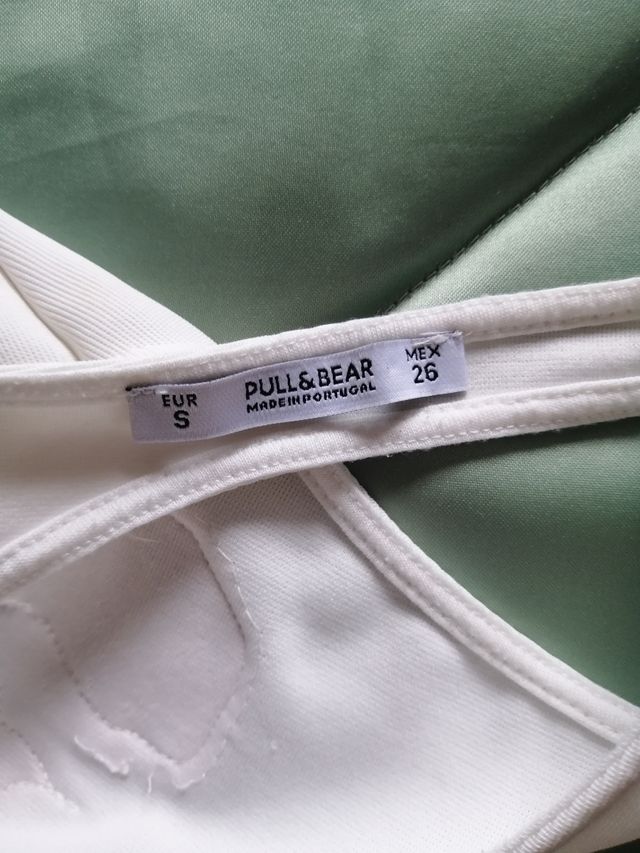 Body Escote en Espalda Pull&Bear. Talla S
