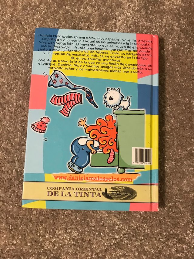 Daniela y los tres lobitos. Paloma Puya