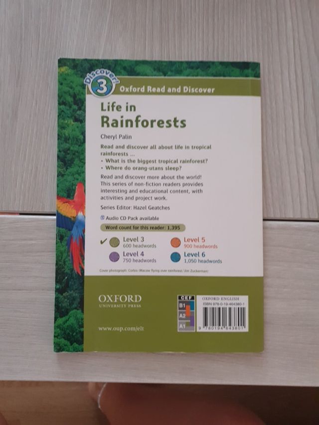 Life in Rainforest. (OXFORD)