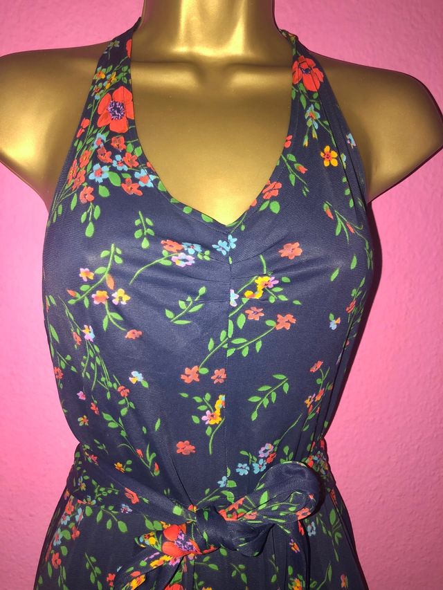 Vintage vestido floral atado al cuello