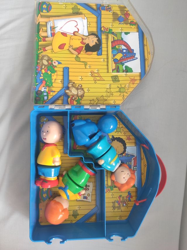 Casa maletín caillou