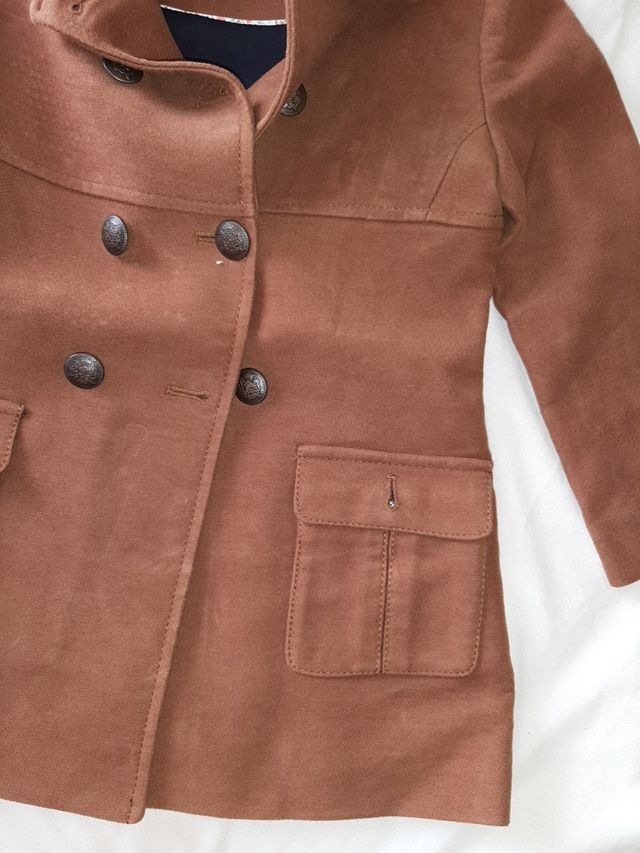 abrigo niña talla 4. Massimo Dutti