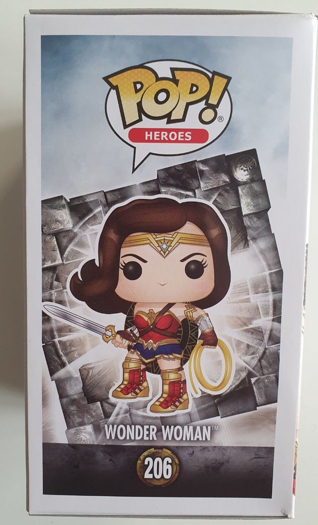 CAJA FUNKO WONDER WONMAN