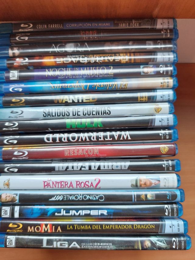 lote de DVDs y blu ray