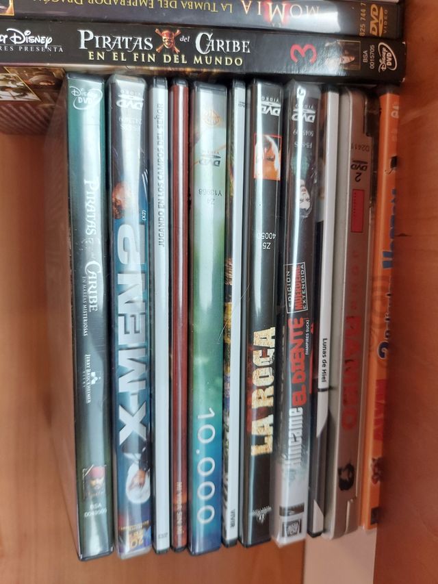 lote de DVDs y blu ray
