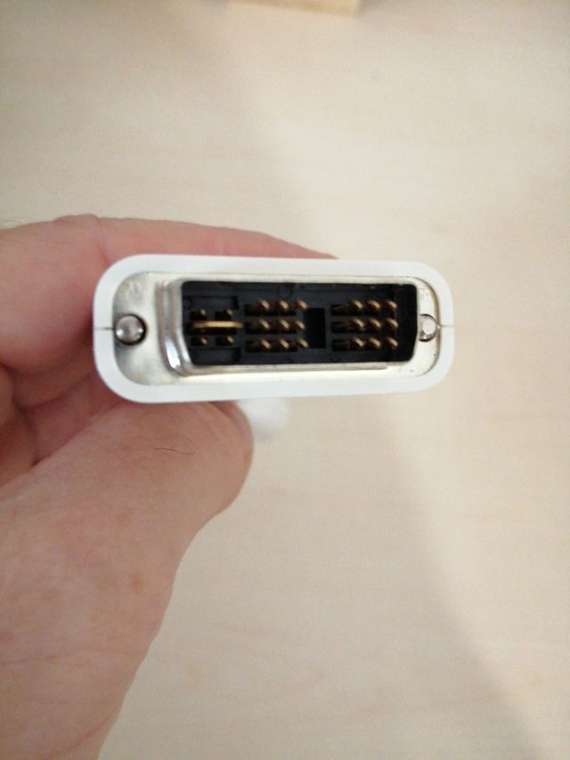 conector Mac à vga antiguo modelo
