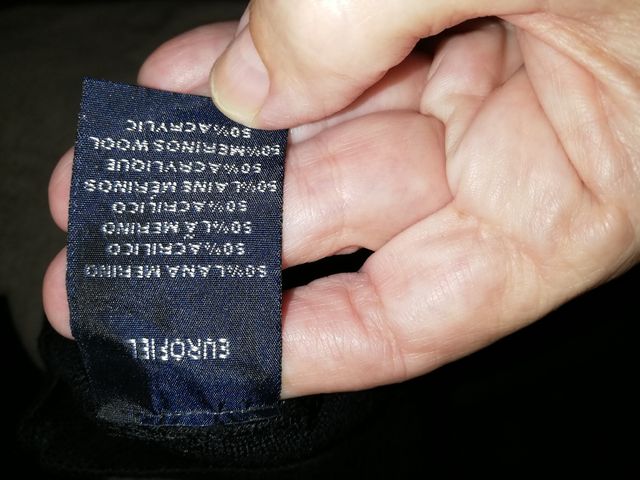 Jersey cuello vuelto o cisne