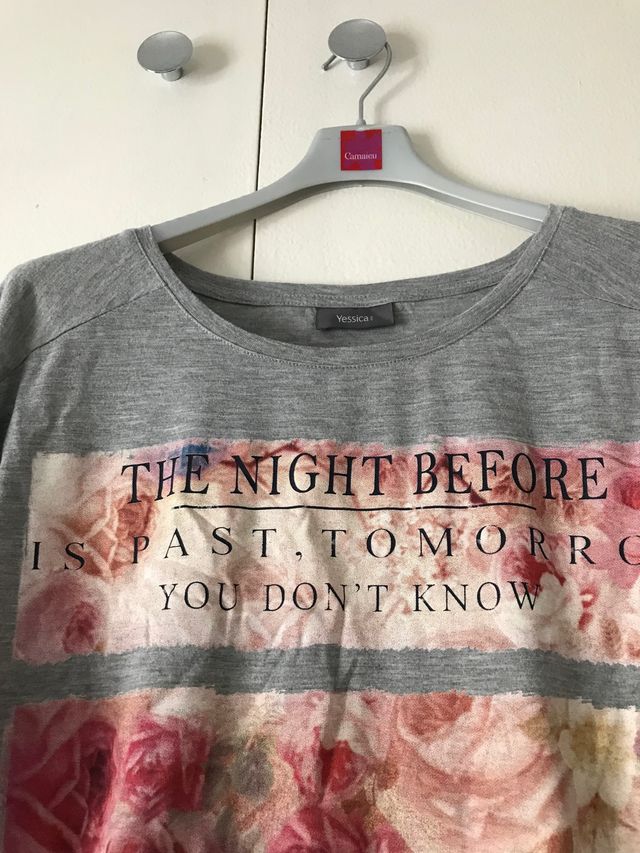 Camisetas de premama seminuevas