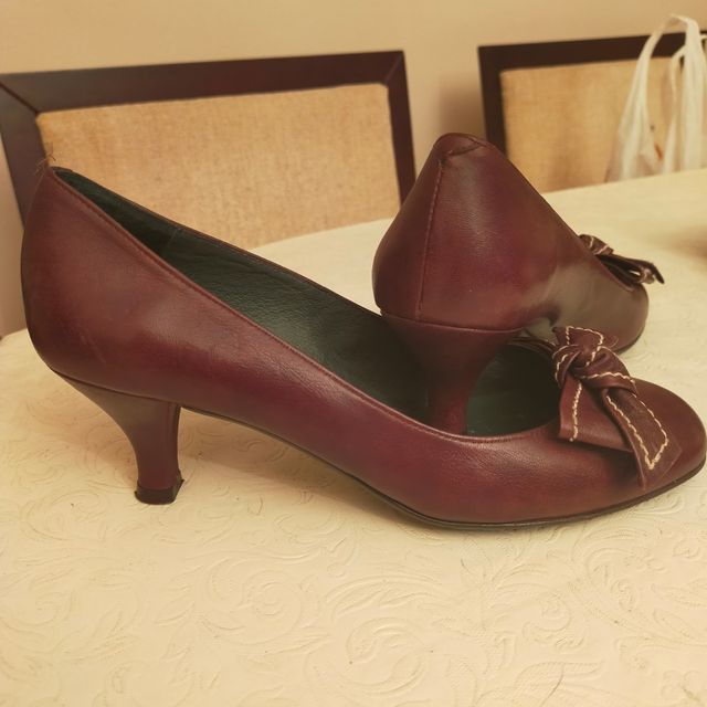 magníficos zapatos piel Pablo Ochoa