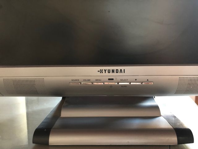 Monitor tft 17" Hyundai