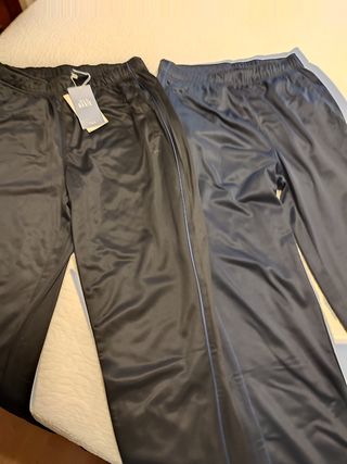 Pantalón chandal caballero Talla S de segunda mano por 10 EUR en  Guadalajara en WALLAPOP
