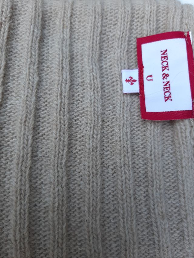 Bufanda Neck and Neck