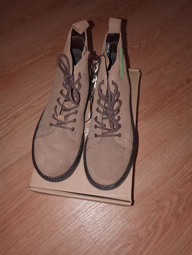 Botas de piel a estrenar. Talla 39