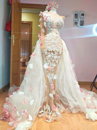 Vestido novia gitana de segunda mano por 800 EUR en Castellón de la Plana  en WALLAPOP
