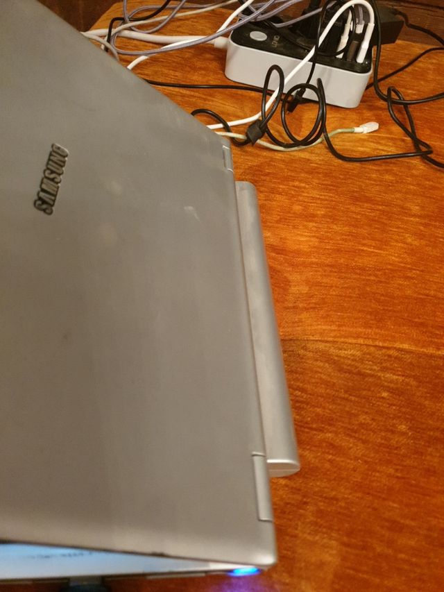 samsung portátil q30