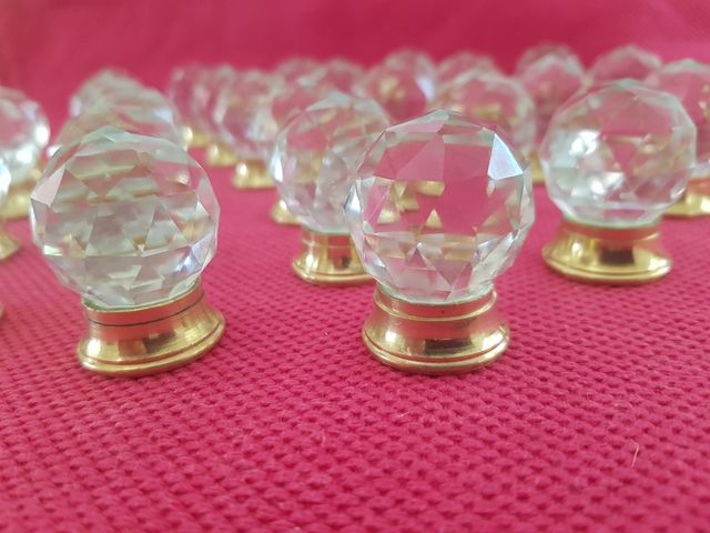 pomos antiguos de cristal tallado