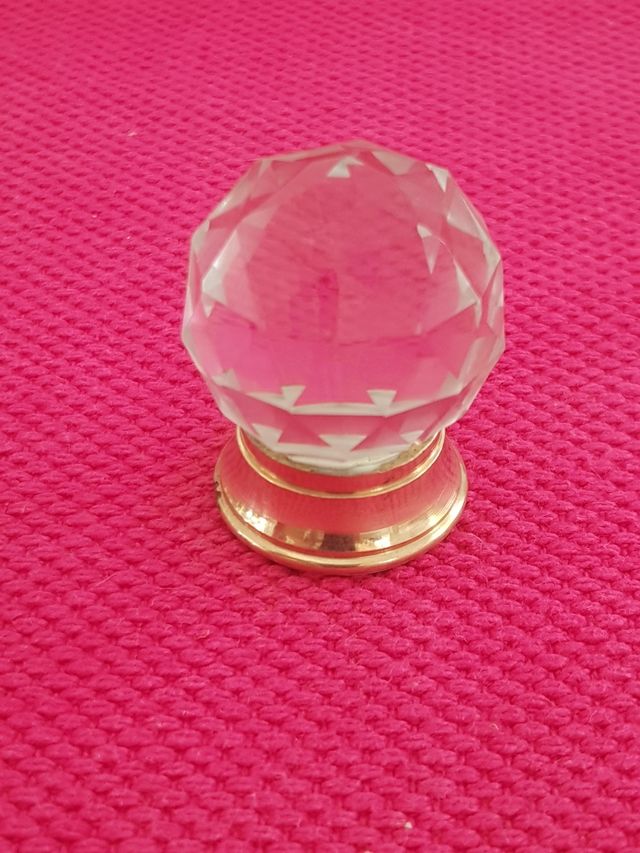 pomos antiguos de cristal tallado