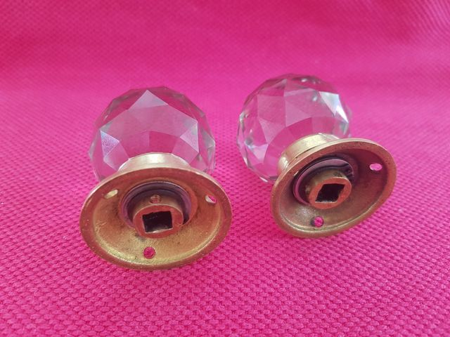 pomos de puerta antiguos de cristal tallado