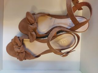 Sandalias cuña esparto Sfera n°38 de segunda mano por 6 EUR en Leganés en  WALLAPOP