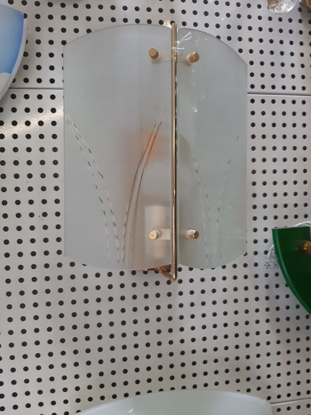 Aplique dorado con cristal