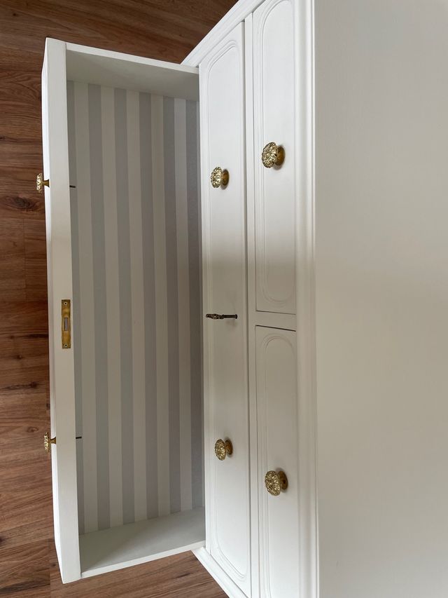 Cómoda Resturada por encargo