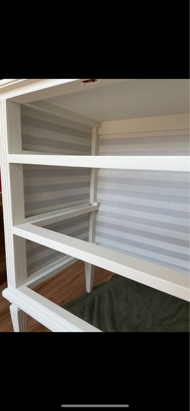 Cómoda Resturada por encargo