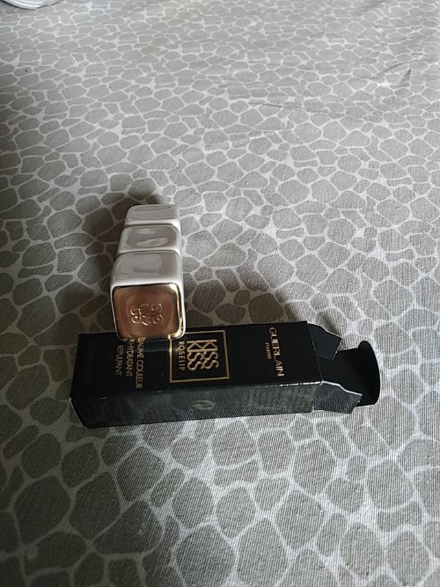 Labial Guerlain. Kiss Kiss R329