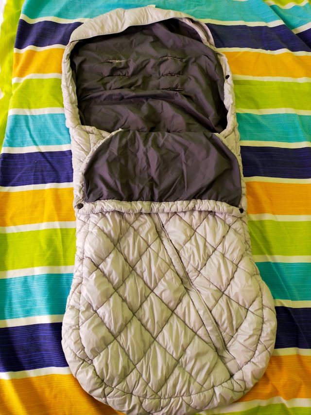 Saco térmico gris y negro  Uppa 