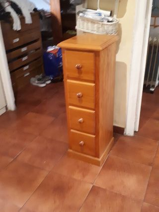 Mueble con cajones de segunda mano en WALLAPOP