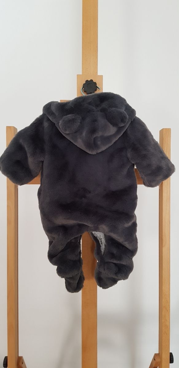 Buzo pelo capucha gris