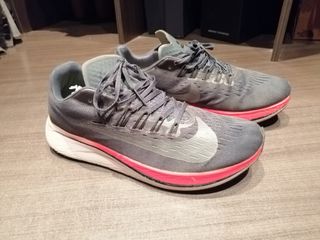 Nike zoom fly 42 de segunda mano por 35 EUR en Alhaurín de la Torre en  WALLAPOP