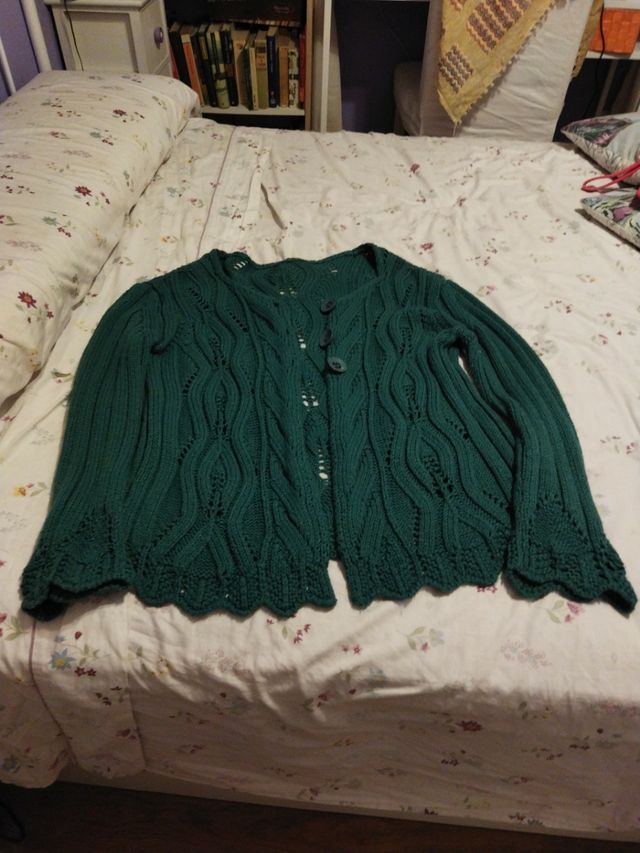 chaqueta verde de entretiempo