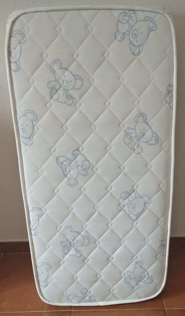 Cuna Micuna + colchón