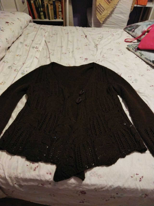 chaqueta marrón de entretiempo