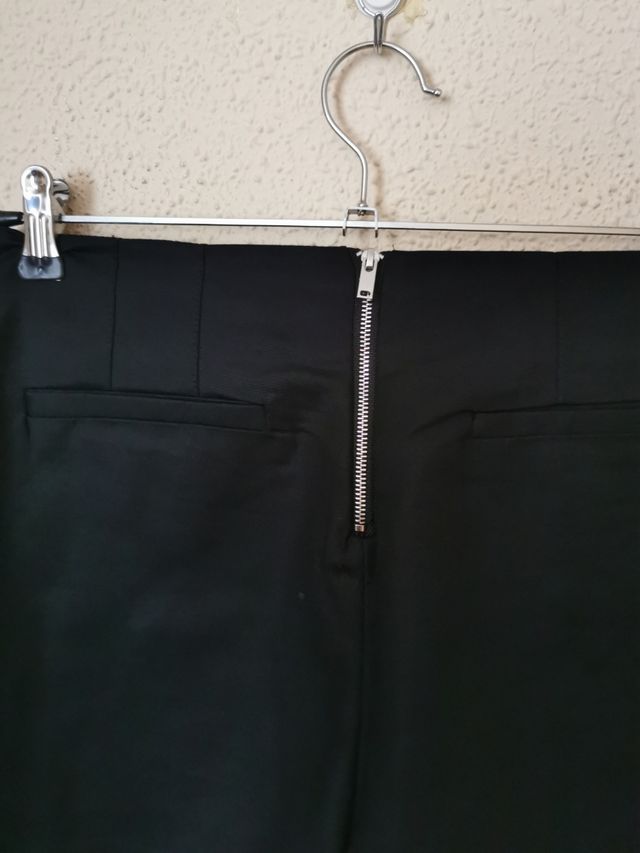 Pantalón corto chica talla 38 de Bershka nuevo.