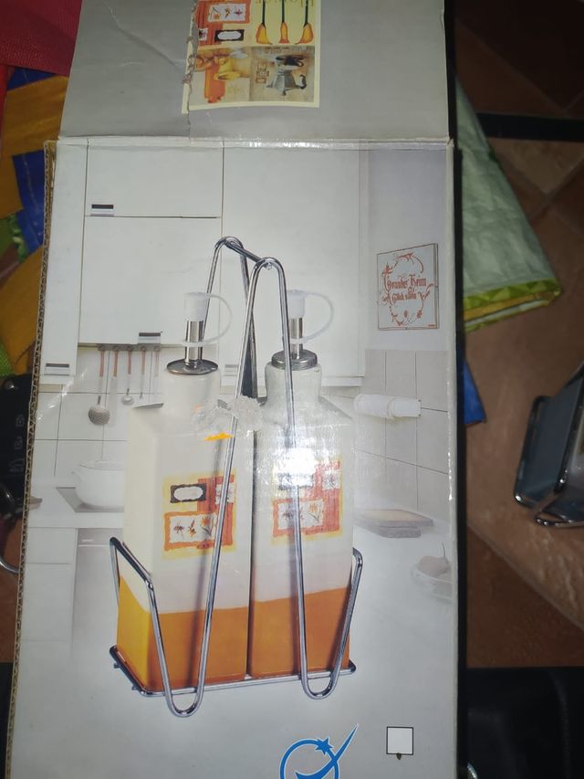 aceitera y vinagrera