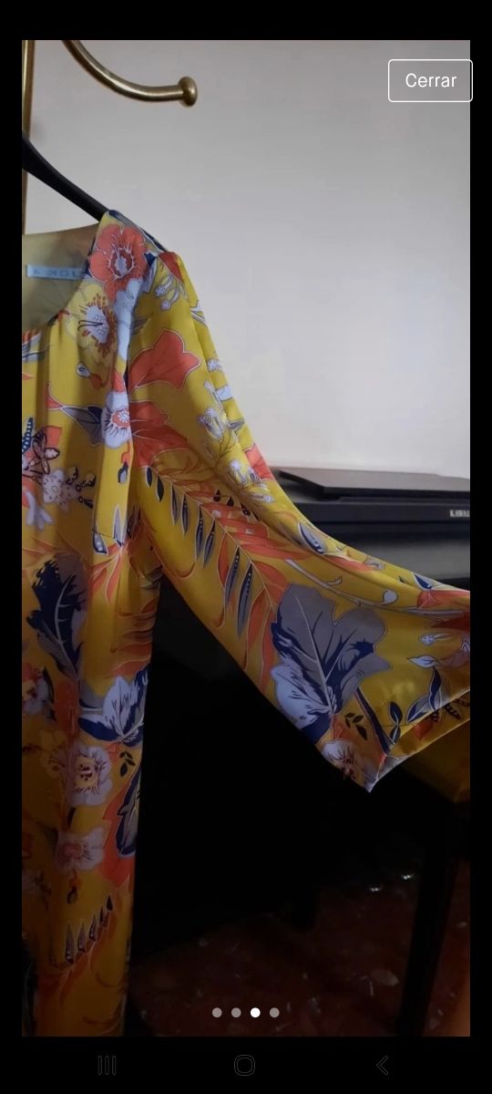 Vestido manga francesa.