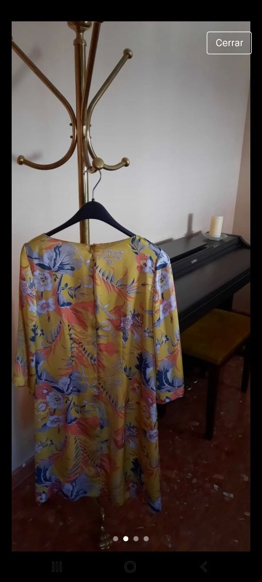 Vestido manga francesa.