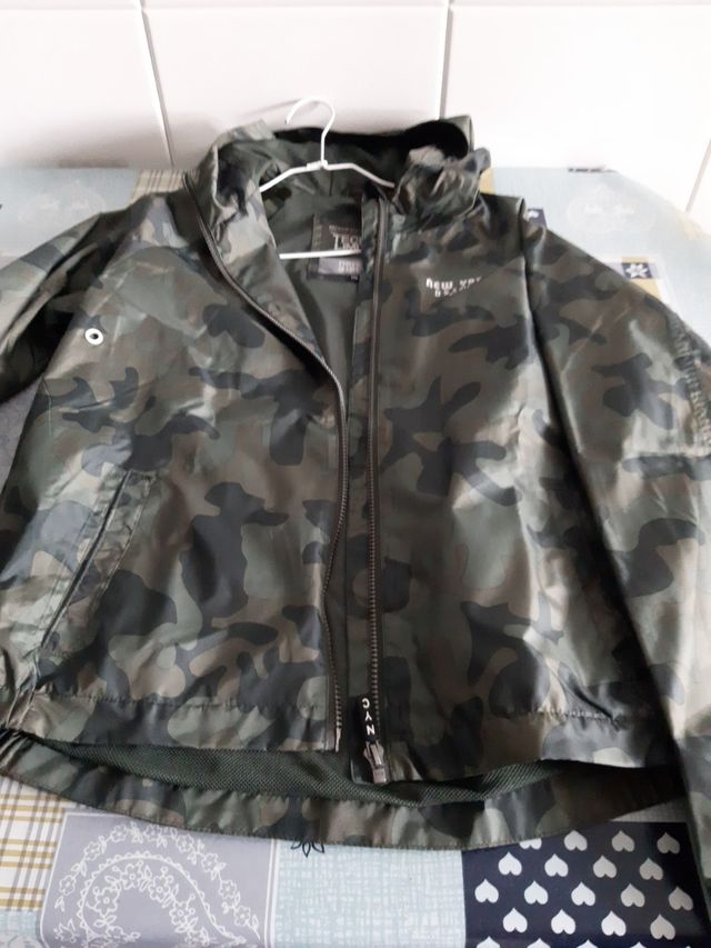 parka verde militar 14 - 15 anos