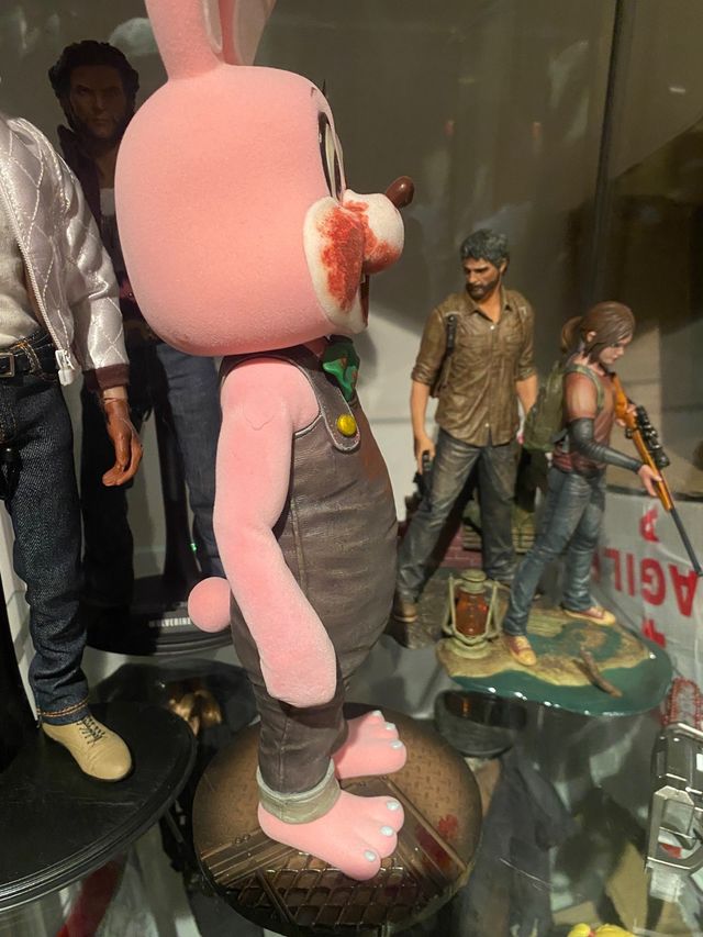 Gecco figura silent hill robbie the rabbit