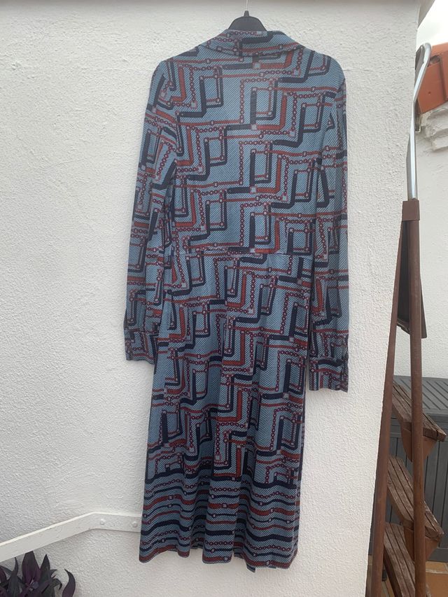 Vestido con falda de tablas vintage