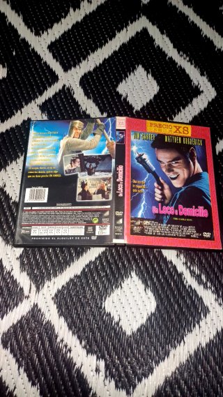 UN LOCO A DOMICILIO : DVD  DESCATALOGADA