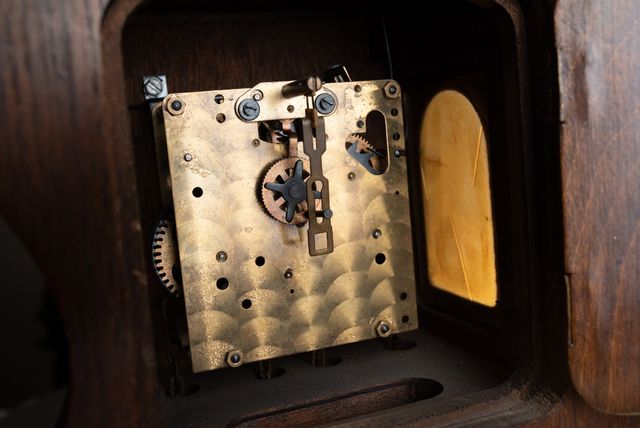 Reloj péndulo antiguo