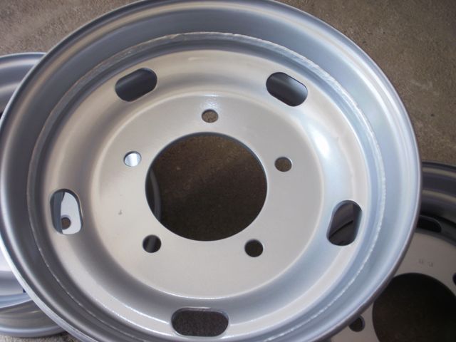 LLANTA REMOLQUE AGRICOLA 17,5 PULGADAS.