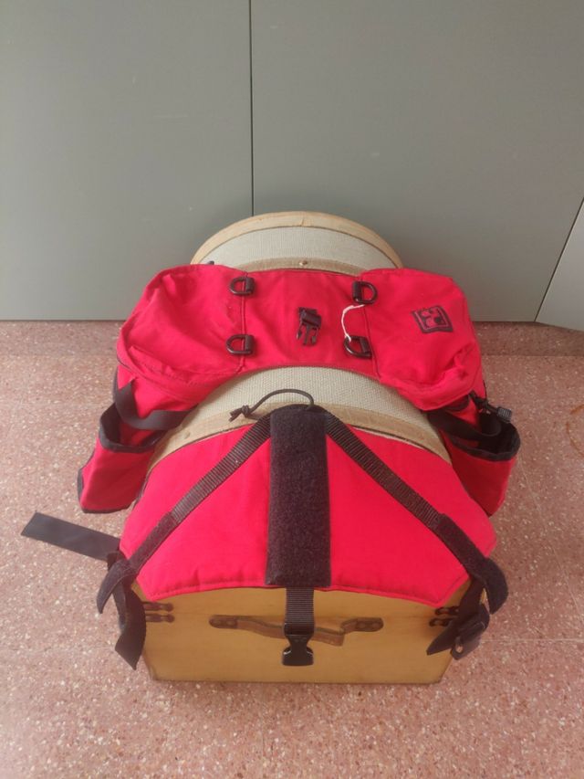 Alforjas Perro mediano-grande marca WENDAHA,-Usa