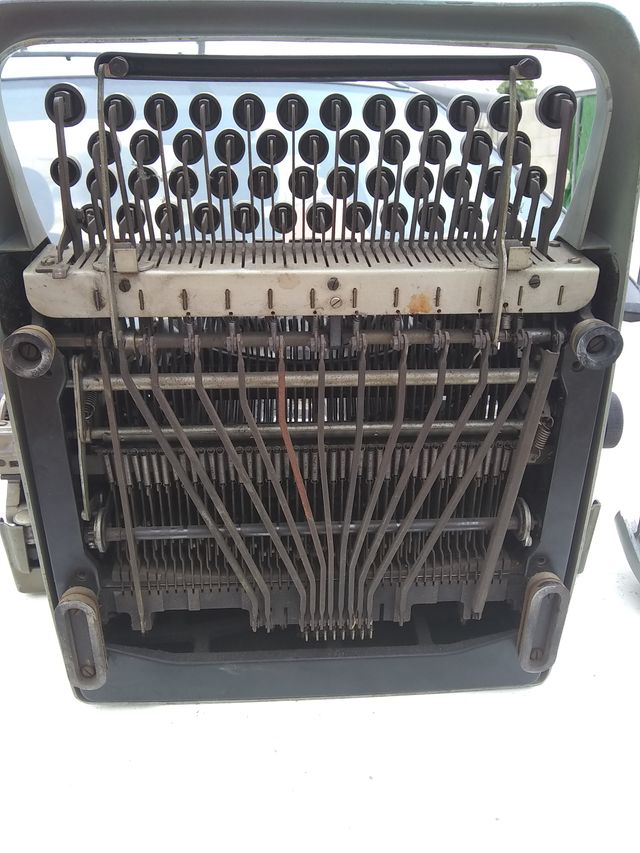 Máquina escribir hispano olivetti - LEXICON 80