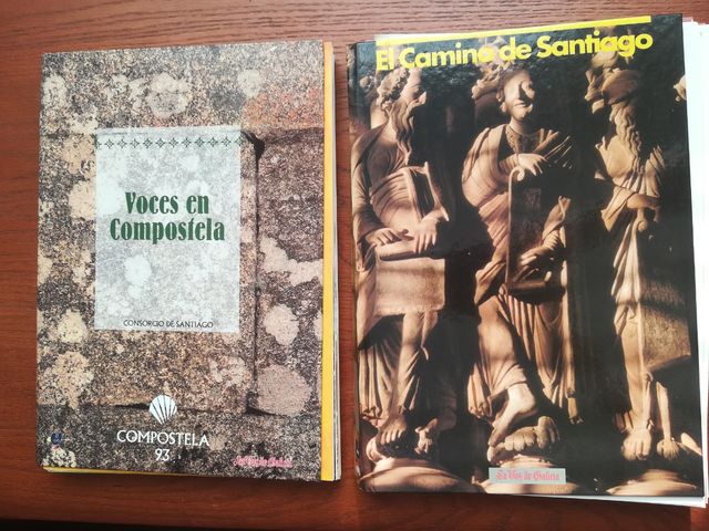 Lote El Camino de Santiago y Voces en Compostela