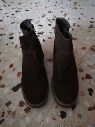 Botines ante inextenso. número 41 Mujer. de segunda mano por 4 EUR en  Sabadell en WALLAPOP