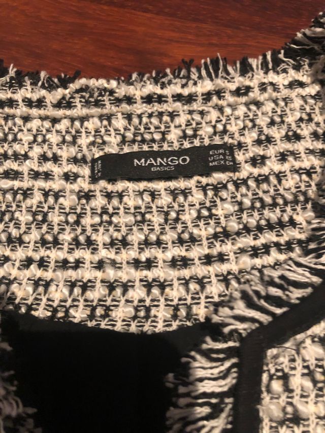 Chaqueta nueva Mango