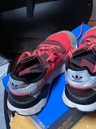 Zapatillas Adidas número 34 de segunda mano por 12 EUR en Miranda de Ebro  en WALLAPOP